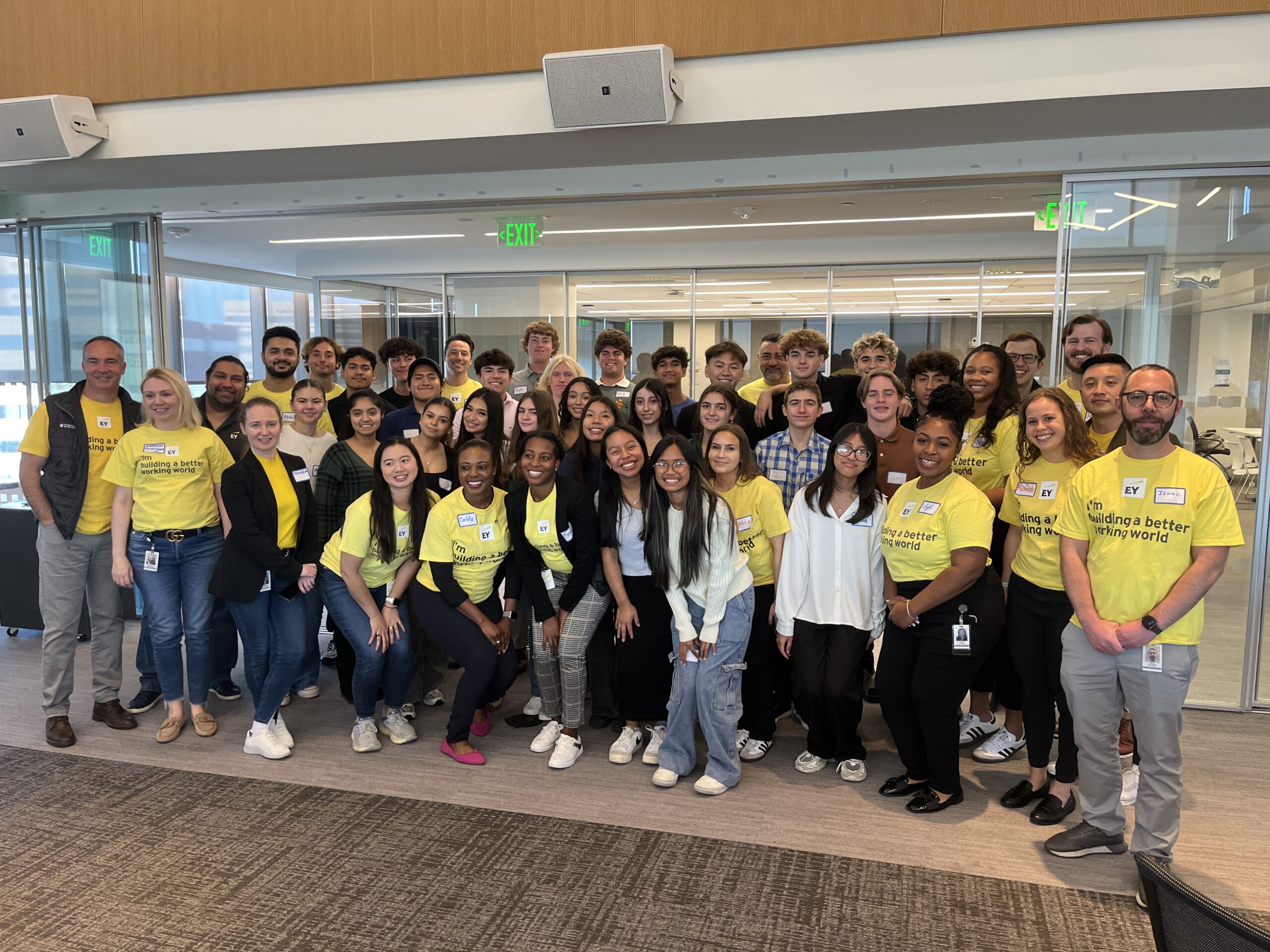 Celebrating EY’s Impact During National Mentoring Month: Guiding the Next Generation of Responsible Innovators